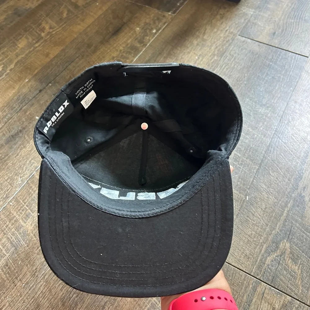 Roblox Youth Snapback Hat Black Red Character Print Embroidered Logo Cap OSFM